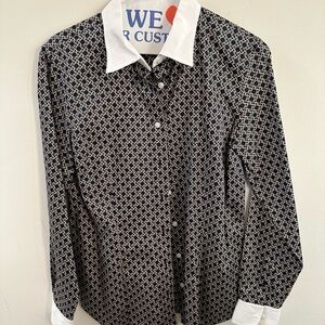 Women’s Patterned Shirt with White Collar